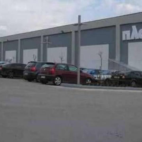 Plaisio Warehouse